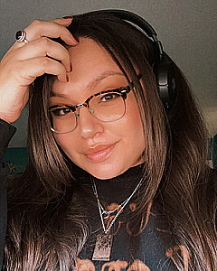 Profile photo for Vanessa Reina
