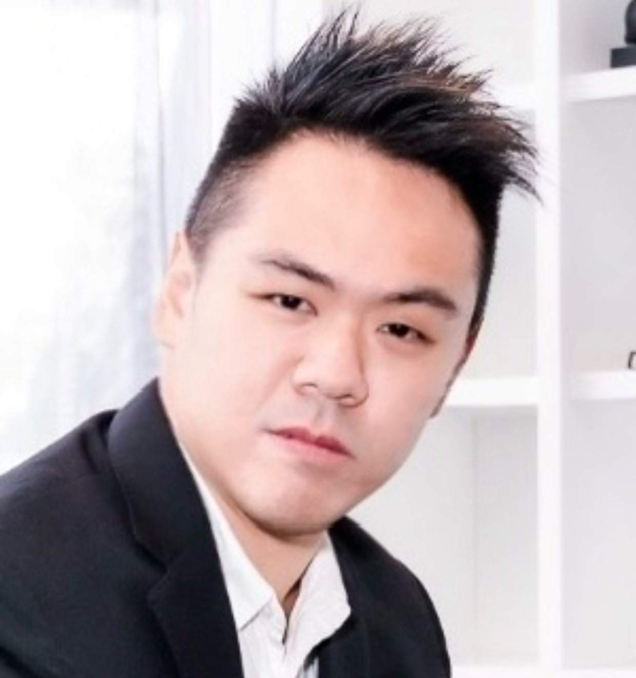 Profile photo for Alex Chen